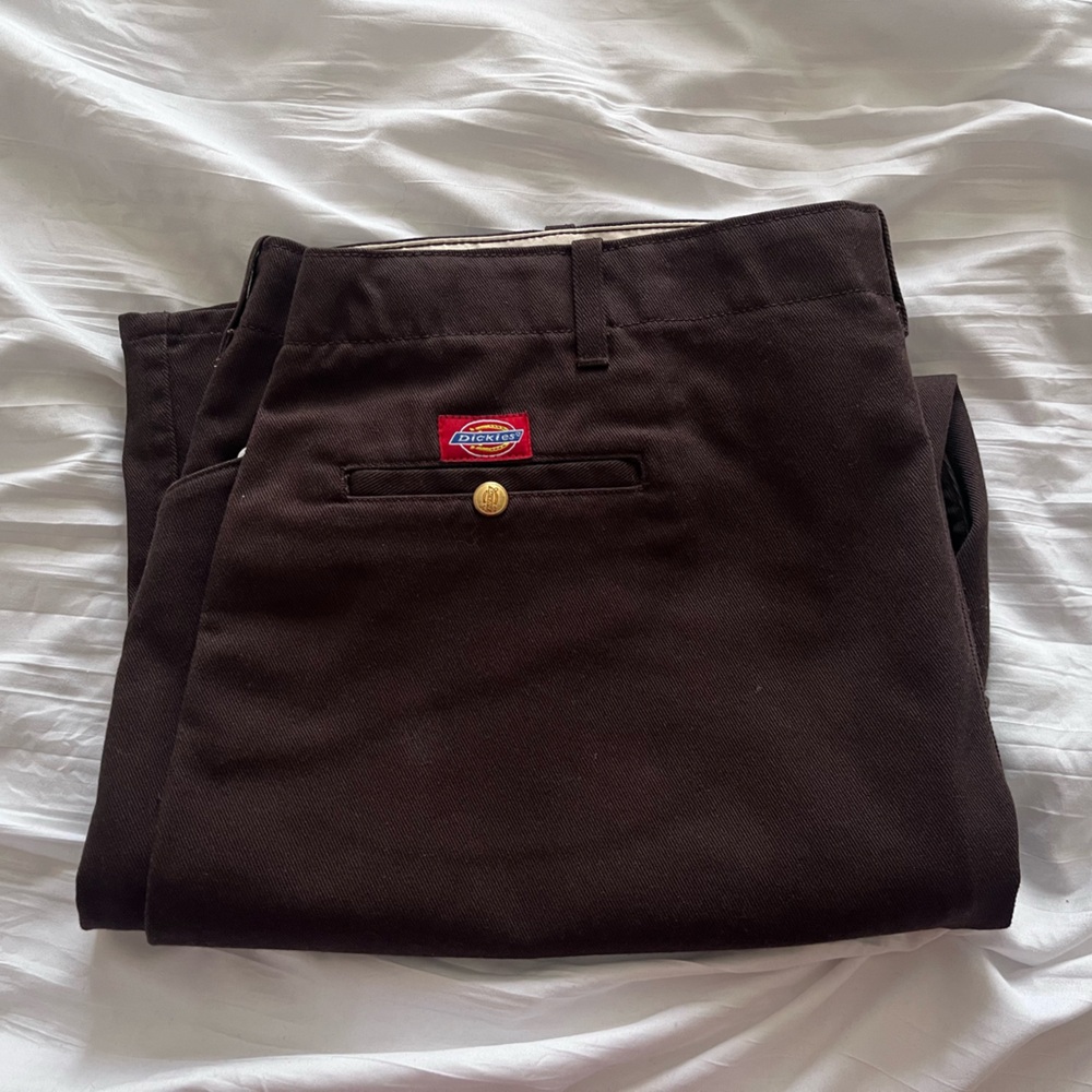 Dickie’s brown work pants in barely worn condition!